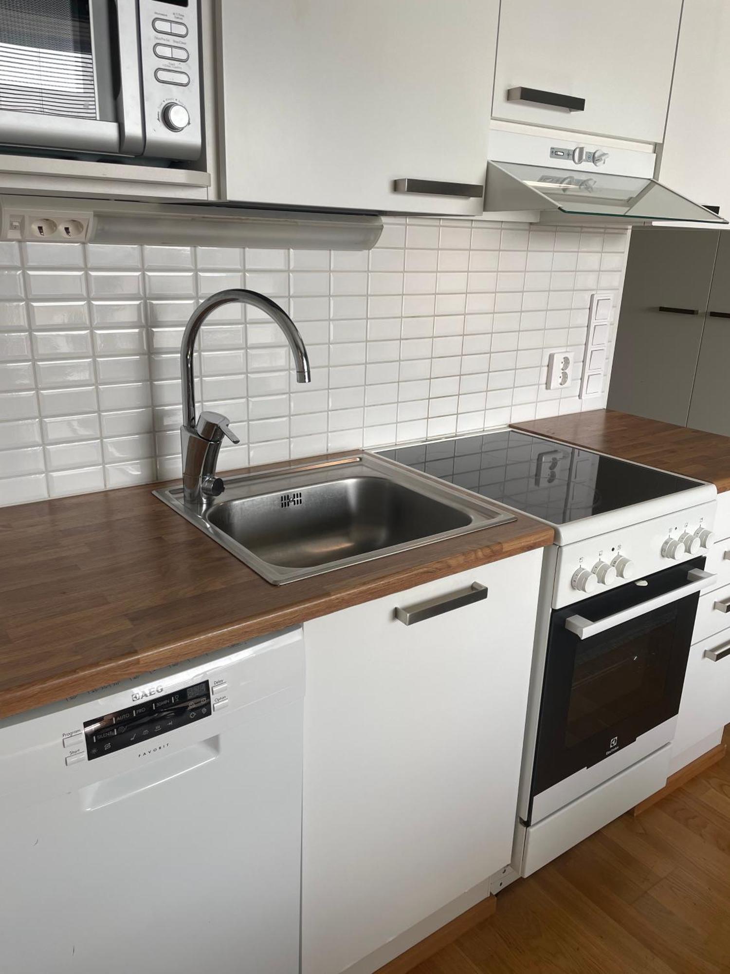 Cozy Top-Floor Studio In Turku - Near City Center Eksteriør billede